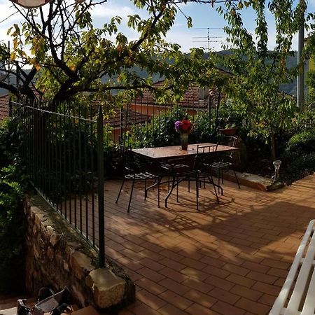 Casa Dalia Villa Pietrabruna Екстериор снимка