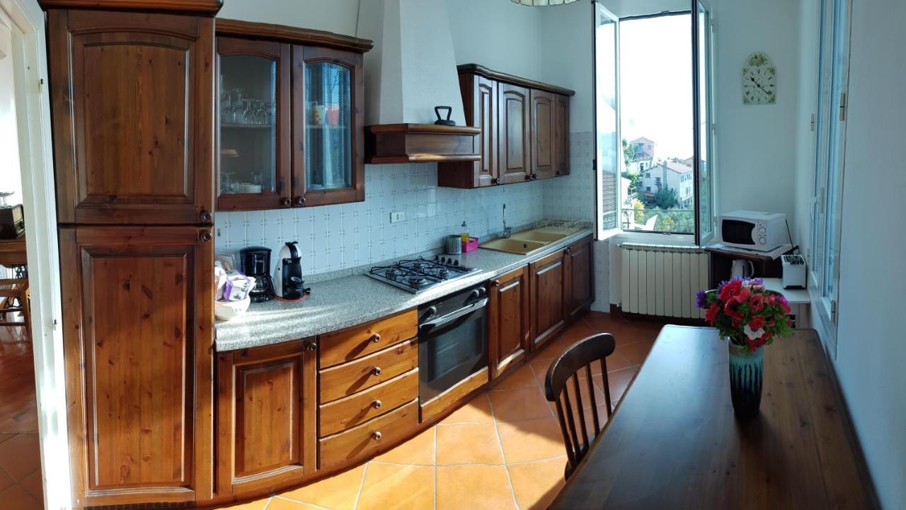 Casa Dalia Villa Pietrabruna Екстериор снимка